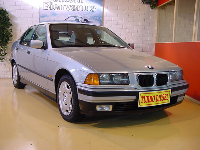 http://www.autoxuga.net/coches/coches/bmwa025_archivos/A025.jpeg