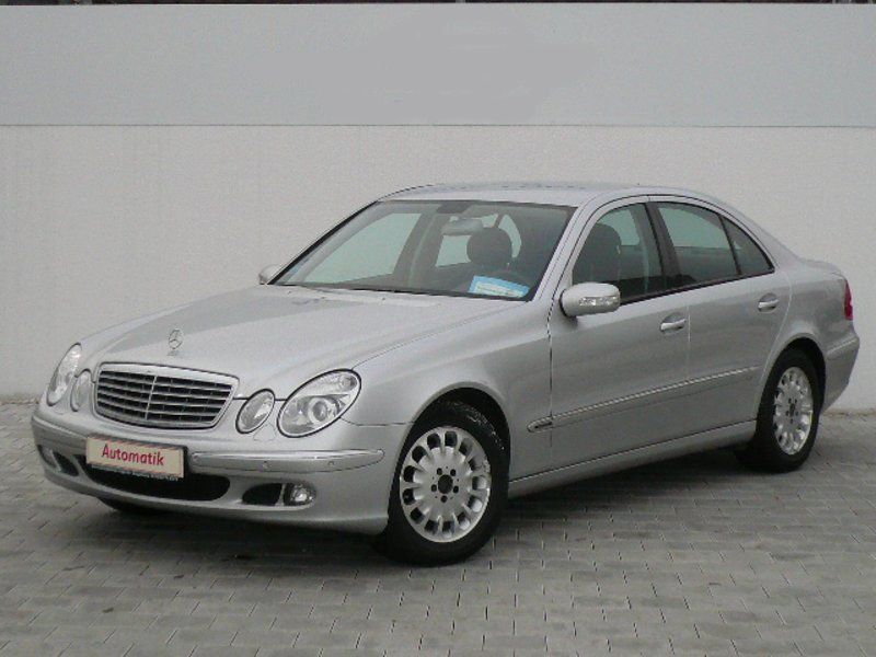 Mercedes-Benz E 320 CDI Elegance DPF NAVI LEDER PDC 1.HAND
