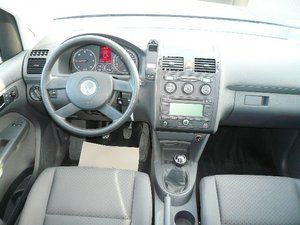 VW Touran 1.9 TDI Conceptline NAVI PDC UNFALLFREI