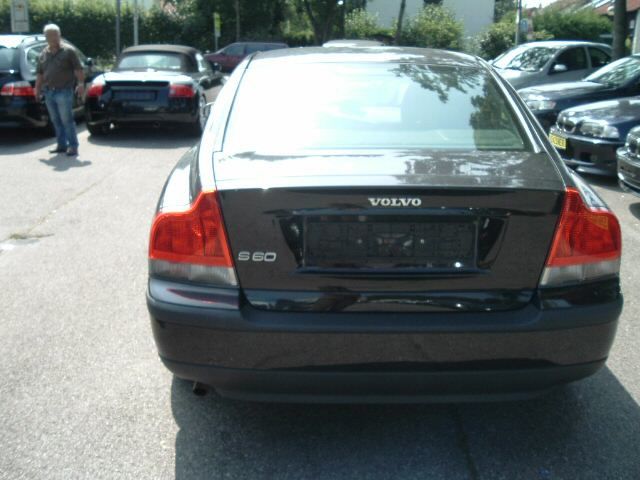 Volvo S60 2.4 Premium,Leder,Navi