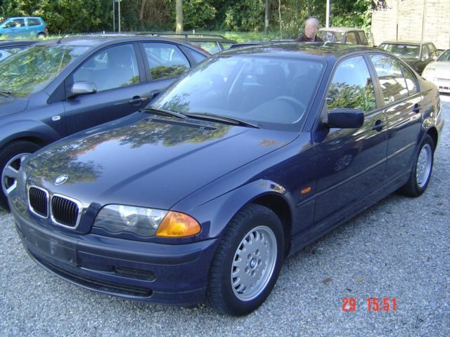 BMW 318i