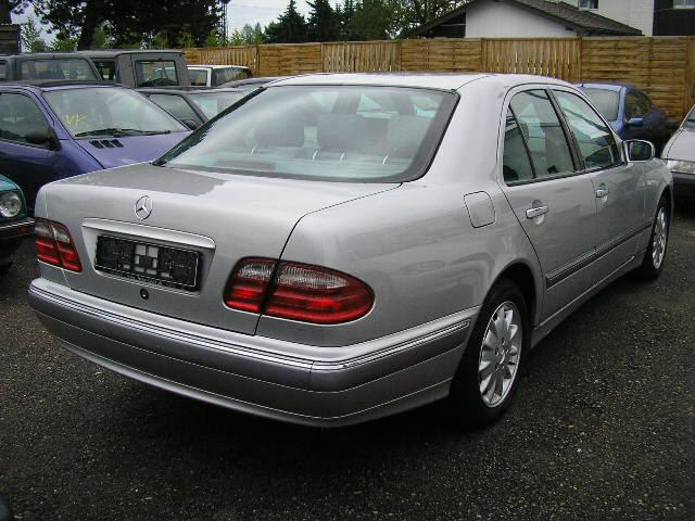 Mercedes-Benz E 320 Elegance #Tiptronic/Klima/Bose