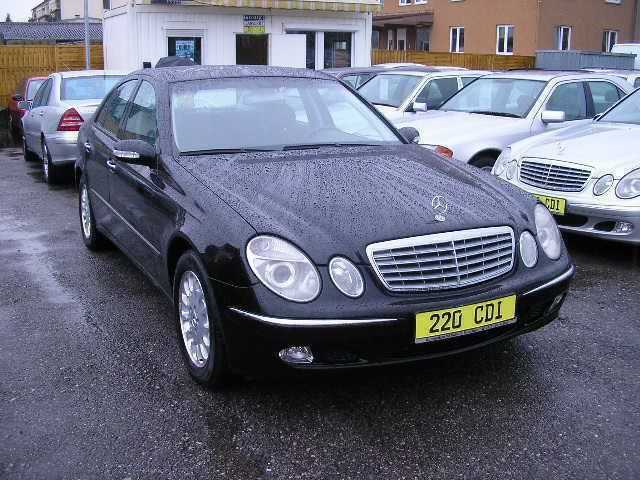 Mercedes-Benz E 220 CDI Automatik Elegance #Panorama-Dach