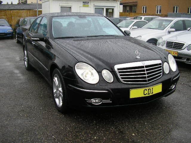 Mercedes-Benz E 320 CDI 4Matic Automatik Avantgarde