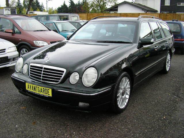 Mercedes-Benz E 320 T CDI Avantgarde Comand/Klima/Xenon/PDC