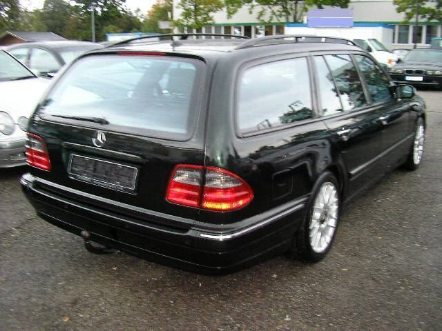 Mercedes-Benz E 320 T CDI Avantgarde Comand/Klima/Xenon/PDC