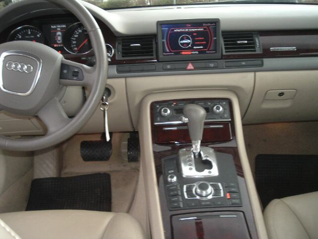 Audi A8 3.0 TDI DPF quattroLeder.Navi,Xenon